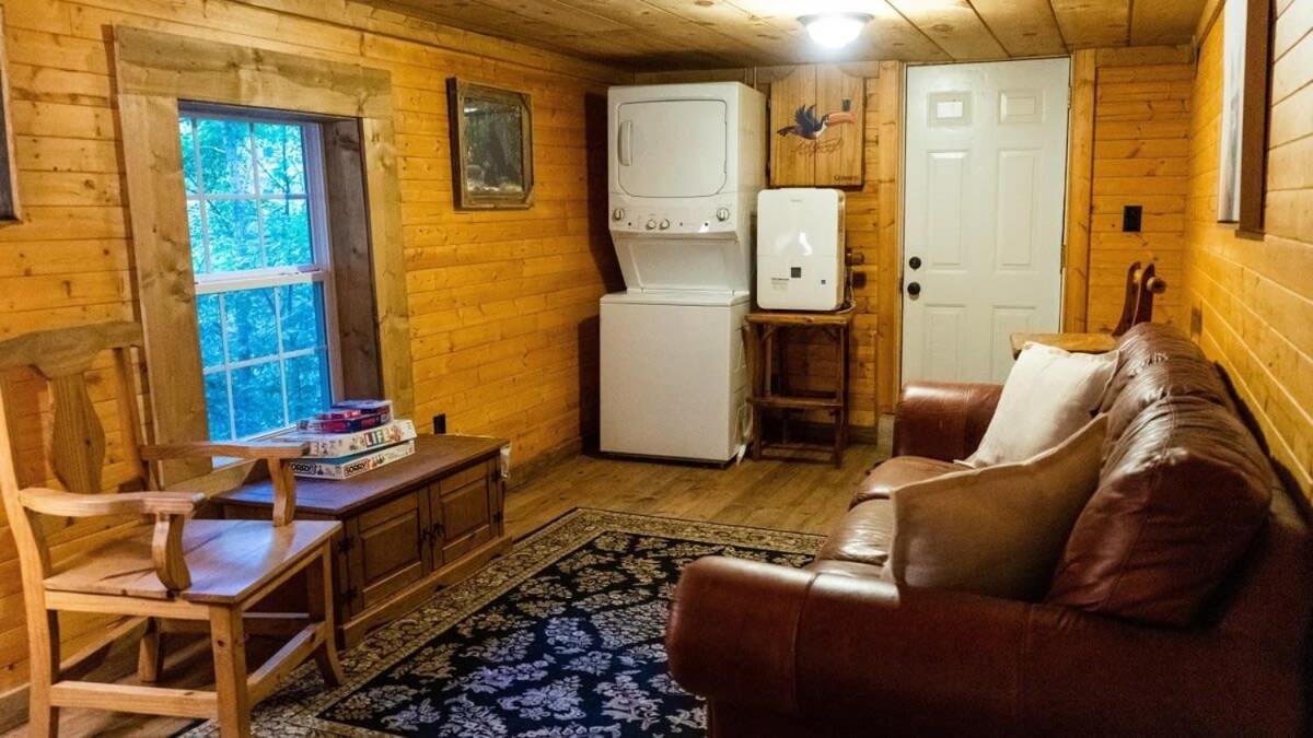 Smithville Secluded Cabin Living In This 3 Bedroom 1 Bath Cabin מראה חיצוני תמונה